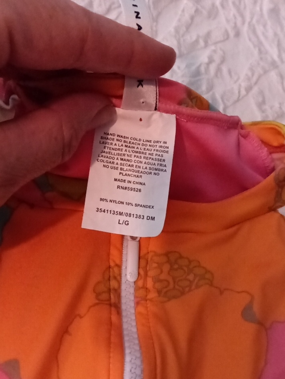 Trina Turk EUC SZ LRG Half Zip Long Sleeve Paddle Suit Flattering Fit Hot Mom🚨 - Picture 5 of 16